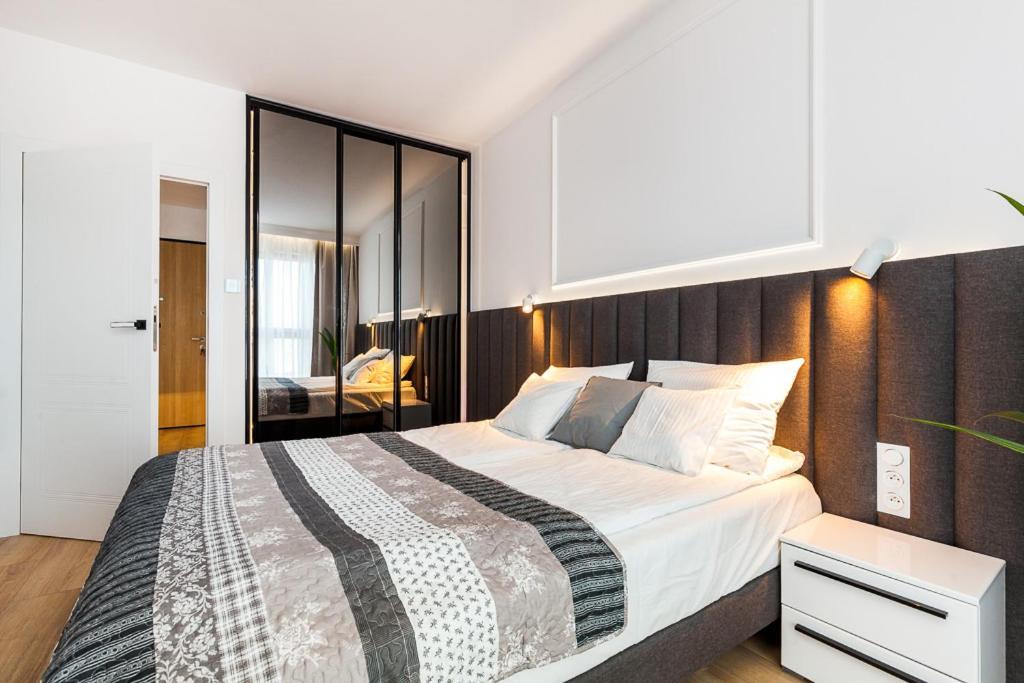 "Nowy Apartament" Sypialnia , Garaz, 1500 M Od Morza, Netflix Gdansk Exterior photo