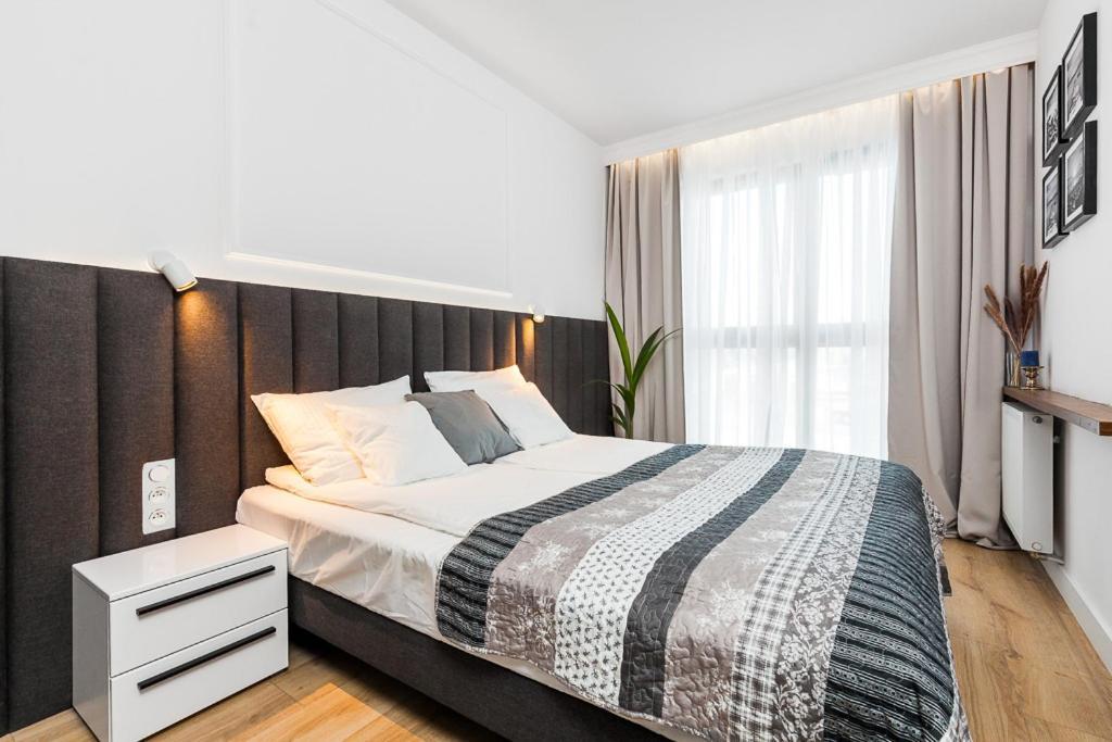 "Nowy Apartament" Sypialnia , Garaz, 1500 M Od Morza, Netflix Gdansk Exterior photo
